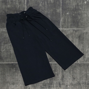 Shorts décontractés amples pour hommes, personnalisés, à double taille brodée, coupe courte unie, 100% Coton 320 g/m² - Product Image 1