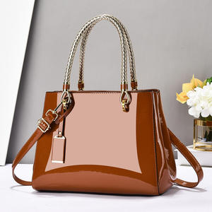 Nouveau sac à main pour femmes à la mode, sac à bandoulière de grande capacité à la mode, cuir PU de luxe personnalisé - Product Image 1