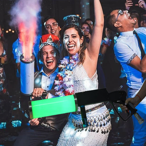 Canon à pulvérisation de CO2 <span class=keywords><strong>color</strong></span>é à LED Effet de scène de feux d'artifice Machine à CO2 LED Cryojet - Product Image 1