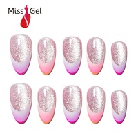 Vente en gros d'ongles artificiels Barbiecore rose, effet œil de chat, style français, forme amande, à coller, personnalisables, avec colle