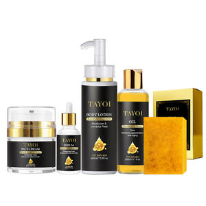 Set de Lujo Para el Cuidado de la Piel con Productos Orgánicos de Vitamina C, Loción Corporal, Crema Facial con Arbutina Para Aclarar y Desvanecer Manchas Oscuras - Product Image 4