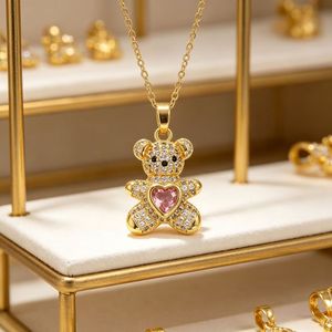 Joyería de Circonio con Microincrustaciones, Estilo Europeo y Americano, Muy Vendida, Linda Collar con Colgante de Oso, Cadena Versátil - Product Image 1