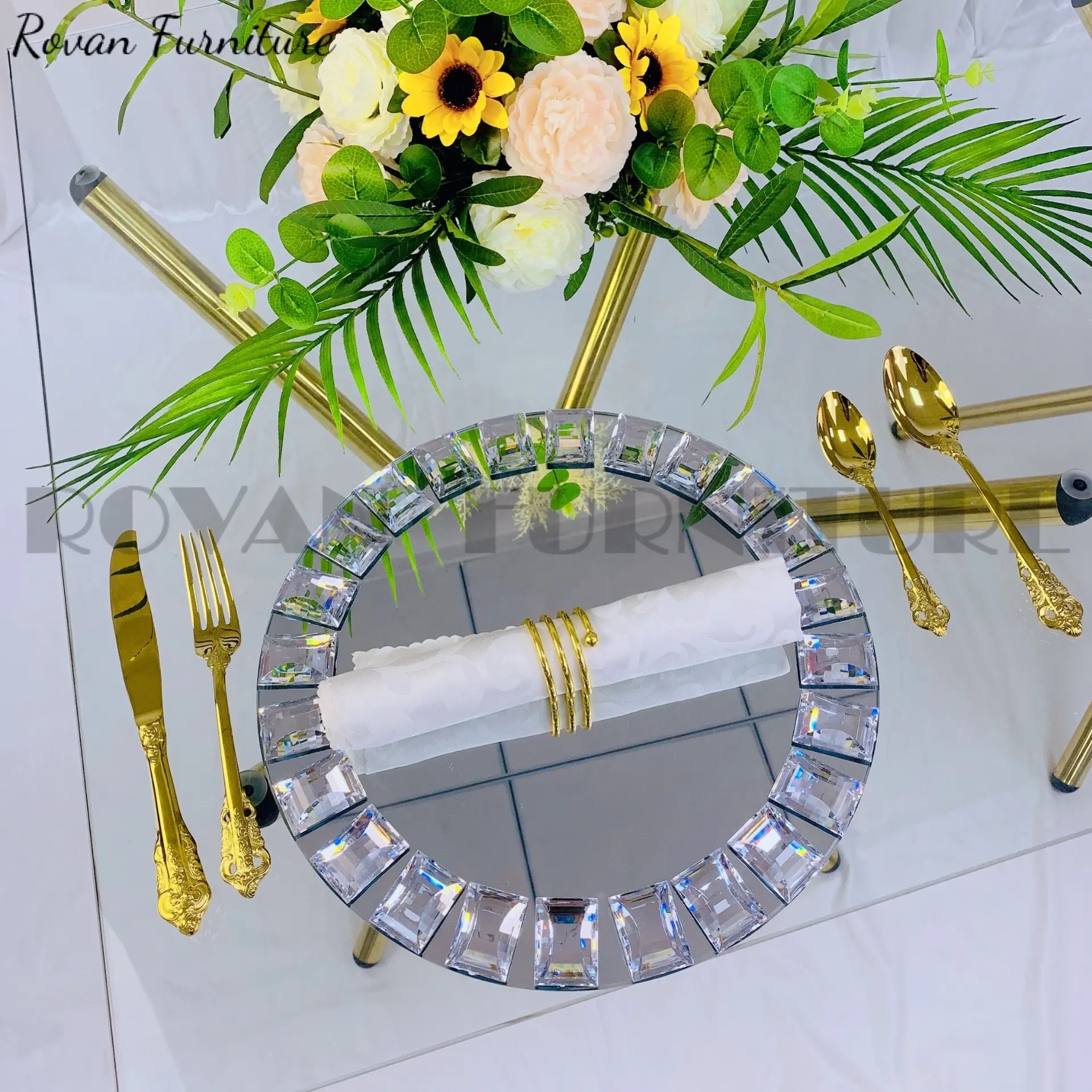 Wholesale Wedding Decorations Tableware Sliver Acrylic Round Mirror Glass Charger Plates For Banquet Used