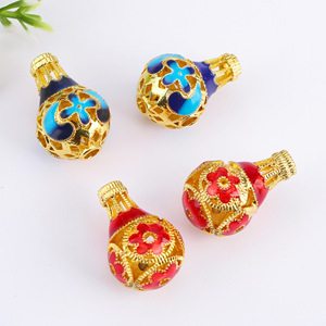Cuentas espaciadoras de calabaza con esmalte dorado, de aleación roja y azul, con forma de flor hueca, para la fabricación de joyas 1010131455 - Product Image 1