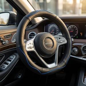 Housses de <span class=keywords><strong>volant</strong></span> de voiture personnalisées en gros avec logo : <span class=keywords><strong>Cuir</strong></span> noir avec surpiqûres bleues, design perforé respirant, 37 à <span class=keywords><strong>39</strong></span> <span class=keywords><strong>cm</strong></span> - Product Image 3