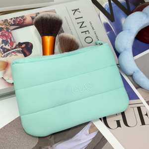 Sacs cosmétiques rembourrés en néoprène rouge et bleu tendance, sacs de rangement réutilisables pour produits de beauté et soins de la peau, trousse de toilette imperméable pour femmes - Product Image 3
