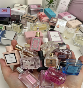 <span class=keywords><strong>TIKTOK</strong></span> INSTA REVENTE En gros 5ml 7ml 10ml 15ml Mini parfums originaux de luxe Ensemble de miniatures de parfums Marque française Parfum de créateur - Product Image 3