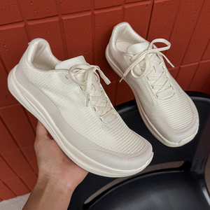 รองเท้าวิ่งรุ่นใหม่ปี 2026 น้ำหนักเบา ระบายอากาศได้ดี รองเท้าวิ่งเทรล กันลื่น สีขาว - Product Image 3