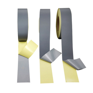 Autocollant réfléchissant personnalisé standard CE pour <span class=keywords><strong>casque</strong></span> sacs tissu - Product Image 1