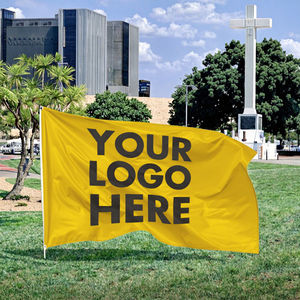 Vente en gros de drapeaux pennants médiévaux et chrétiens 100% polyester, impression numérique personnalisée de haute qualité, design uni noir - Product Image 3