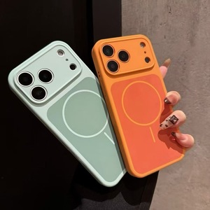 <span class=keywords><strong>Coque</strong></span> de téléphone antichoc magnétique en silicone liquide souple avec découpe de précision, vente chaude 2026 pour <span class=keywords><strong>iPhone</strong></span> 17 Pro Max 17 Air 16 15 Pro - Product Image 2