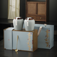 Bouteille de luxe personnalisée boîte cadeau de rangement en bois de pin avec sac à poignée pot à bougie décoratif en céramique personnalisé avec couvercle pour boîte cadeau en bois