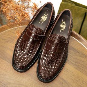 Chaussures habillées Oxford italiennes d'été pour hommes en cuir de vache véritable faites à la main de haute qualité pour mariage et occasions formelles - Product Image 1