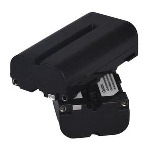 Diffusion en direct A MENÉ LA Lumière D'anneau Photographie Film Vidéo Studio Lumière Rectangle NP-F550A/NP-F570A 7.2V Li-ion Batterie Rechargeable - Product Image 3