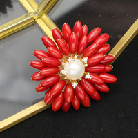 Broche de luxe de style baroque avec strass, perles rondes en corail vintage pour femmes, accessoires vestimentaires, bijoux de mode