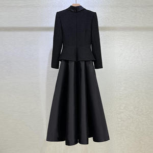 <span class=keywords><strong>Robe</strong></span> mi-longue <span class=keywords><strong>de</strong></span> luxe en satin noir à manches longues et perles florales pour <span class=keywords><strong>femme</strong></span> 2026 - Product Image 5