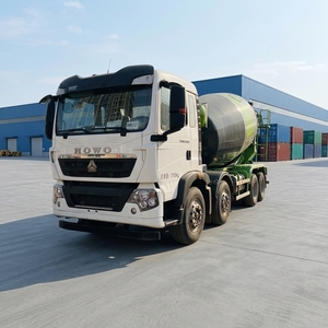 <span class=keywords><strong>Camion</strong></span> malaxeur à béton Howo 8x4 d'occasion <span class=keywords><strong>11m3</strong></span>, vente directe usine avec moteur, boîte de vitesses, pompe et alternateur - Product Image 1