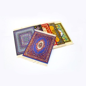 Vente en gros personnalisée de tapis de souris à pompons, doublés de feutre, écologiques, en caoutchouc, cadeaux, tapis de souris poilus - Product Image 6