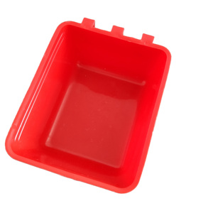 Bebedero Cuadrado de Plástico para Pollos, Palomas y Codornices, Modelo PH117 - Product Image 5