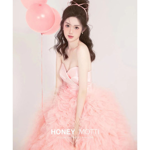 Honey Motti Pink Tulle Ball Gown Sweetheart Neckline Empire Waist Wedding Dress For Photography Studio Use - Product Image 3