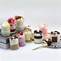 Nueva Colección de Velas Aromáticas Artesanales con Diseño de Brownie y Pastel de Fresa, Vela de Cera de Soya en Portavelas de Vidrio para Decoración del Hogar