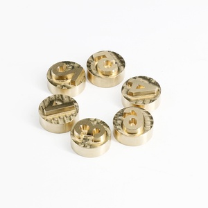 Matriz de estampado en caliente de latón dorado para grabado de logotipos en cuero, papel y madera, de China - Product Image 3