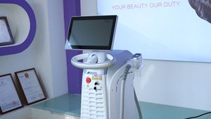 Máquina Láser de Diodo Taibo 1064nm 808nm para Depilación y Rejuvenecimiento de la Piel 755nm 940nm 2 en 1 con 4 Longitudes de Onda - Product Image 4