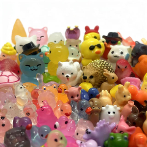 Mini Figuras de Patitos de Resina Multicolor para Micro Accesorios, Adornos de Micropaisaje, Manualidades, Mini Jardín - Product Image 1