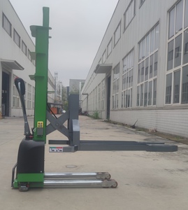Chariot élévateur à ciseaux autoportant 2200-3307lbs avec batterie lithium-ion, mini transpalette portable Everlift ELES-15C(F) AWD 48V30AH - Product Image 3