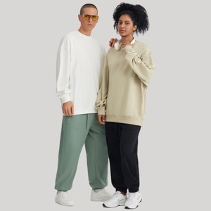 Premium 330GSM Sudadera de cuello redondo Jersey grueso de algodón en blanco Suéter básico de peso pesado para hombres - Product Image 2