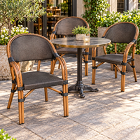 Table et chaises de loisirs d'extérieur en promotion – Structure métallique, assise en maille, pliables, imperméables pour patio, café, balcon