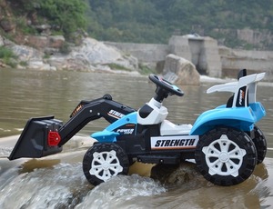 Battery Powered <b>Plastic</b> 4-<b>Wheel</b> Kids Ride-On Excavator Tractor Toy Car With Removable Bucket and Digger for Children Boys - Product Image 3