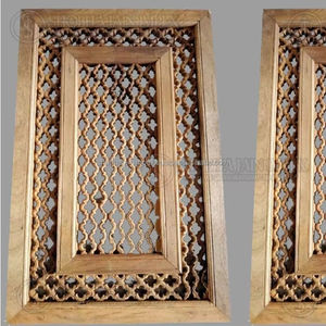 Plaque d'entrée personnalisable à cadre en bois rectangulaire fait à la main pour les mariages Décorations de mariage en vrac Produit - Product Image 1