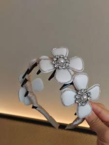 ที่คาดผมหนังประดับดอกไม้หรูหรา ฝังเพชร ดีไซน์พันเกลียวอย่างสวยงาม สำหรับผู้หญิง - Product Image 6