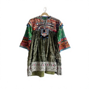 Vestido Étnico Real Banjara Vintage de Terciopelo, Corte Holgado, Bordado Tribal, Arte Folclórico Rajastaní, Vestido Nómada Reina para Fiestas - Product Image 2