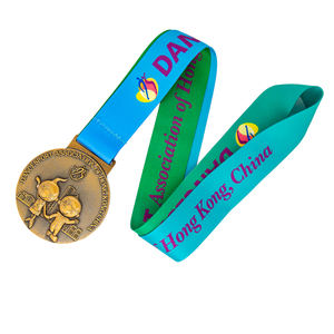 2025 medallas presidenciales deportivas personalizadas, relleno de esmalte, medallones de alta resistencia con brillo nocturno, Medalla De San <span class=keywords><strong>Benito</strong></span> para regalos conmemorativos - Product Image 1