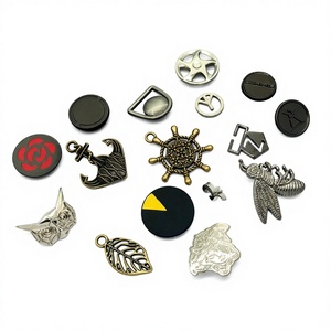 Badge in Metallo Personalizzati con Logo, <span class=keywords><strong>Etichette</strong></span> Rettangolari <span class=keywords><strong>per</strong></span> <span class=keywords><strong>Abbigliamento</strong></span>, Borse, Cappelli e Accessori - Product Image 3