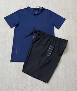 Setelan Olahraga Pria Musim Panas Ramah Kulit Cepat Kering Kaos Lengan Pendek Celana Pendek 2 Potong Leher Bulat untuk Latihan Gym Lari - Product Image 4