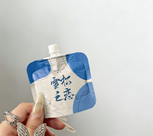 Crème pour les mains énergisante à la fleur de pêche PEACH JO+, crème pour les mains au parfum de bois de cèdre, hydratante et nourrissante - Product Image 4