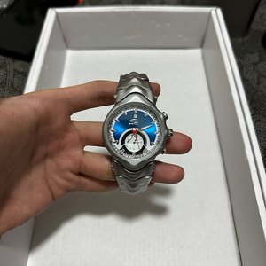 Orologio Retrò Oak Judge a Forma Irregolare, Stile Y2K, Movimento al Quarzo, Lancette Luminose, Display in Acciaio Inossidabile, Unisex - Product Image 2