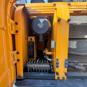 Excavadora de cadenas usada Hyundai de 22 toneladas para proyectos de ingeniería, importada, potente, con pintura original. - Product Image 3