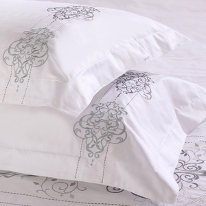 Juego de Cama CozyLux Tamaño Matrimonial/Queen con Sábana Plana, Funda de Edredón y Funda de Almohada de Algodón, Ropa de Cama para Toda Temporada al por Mayor para Hotel en Algodón Blanco - Product Image 6