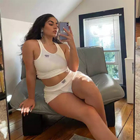 Ensemble en tissu éponge avec logo personnalisé Ensembles pour femmes Tissu éponge lourd Bodycon Débardeur Pantalon court Ensemble de survêtements 2 pièces