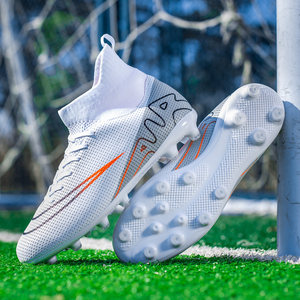 Nouvelles Chaussures de Football Professionnelles 2025 pour Jeunes Étudiants – Confortables, Antidérapantes, Idéales pour l'Entraînement Sportif et l'Extérieur - Product Image 1