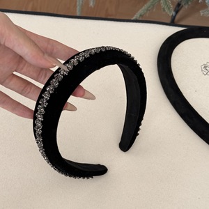 <span class=keywords><strong>Bandeau</strong></span> de luxe léger à la mode velours noir recouvert de tissu large <span class=keywords><strong>bandeau</strong></span> en plastique en forme d'<span class=keywords><strong>oreille</strong></span> de blé strass cerceau de <span class=keywords><strong>cheveux</strong></span> pour les femmes - Product Image 3