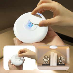 <span class=keywords><strong>Lampe</strong></span> de nuit intelligente à <span class=keywords><strong>LED</strong></span> avec capteur automatique, trois couleurs à intensité variable, alimentée par batterie, télécommande <span class=keywords><strong>pour</strong></span> éclairage sous armoire - Product Image 6