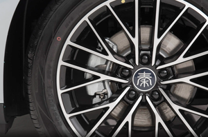 Nuovi Prodotti sul Mercato, Disponibili in Stock: Auto Ibrida Plug-in 2024 BYD Qin <span class=keywords><strong>L</strong></span> Dmi 2WD 4WD, Veicolo Elettrico ad Alta Velocità - Product Image 6