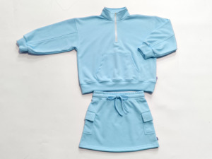 Ensembles de Vêtements pour Enfants en Gros : <span class=keywords><strong>Sweat</strong></span>-shirt en Molleton French Terry à Fermeture Éclair 1/4 et Short Cycliste, Ensemble 2 Pièces Jupe et Sous-vêtements - Product Image 4