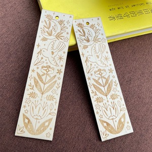 Marque-pages en bois gravés au laser, motifs variés, écologiques, étiquettes cadeaux artisanales pour livres, marqueurs décoratifs - Product Image 1