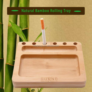 Vassoio Arrotolabile in Legno di Bambù Personalizzato con Logo Inciso, Durevole, con Portaconi e Accessori per Fumare - Product Image 1